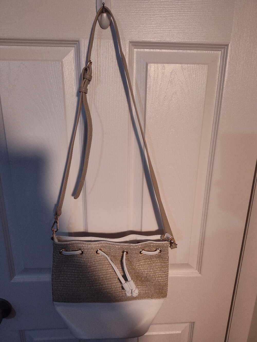 Urban Expressions Beige & White Two-Tone Bucket Crossbody